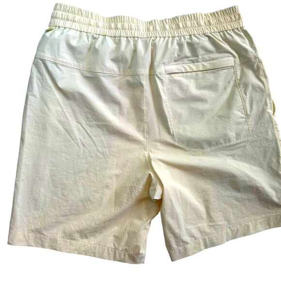 Lululemon Bowline 8” Stretch Ripstop Shorts Lemon Chiffon Yellow Size Medium - Picture 5 of 9